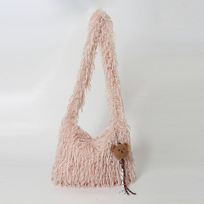 Fluffige Fransenschultertasche