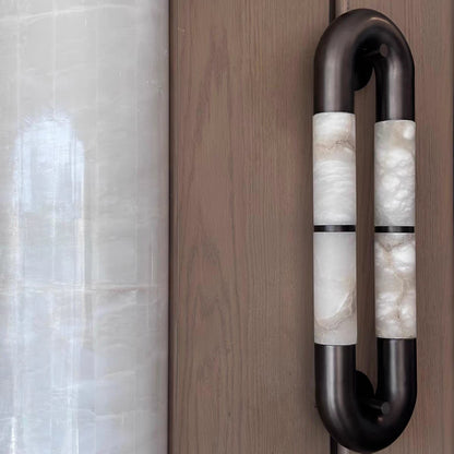 Zeitgenössische Wandlampe mit strukturiertem Design