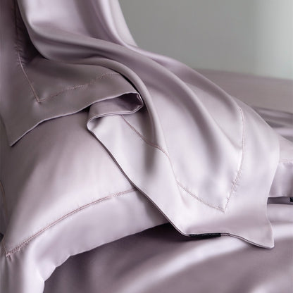 Luxuriöses Seidenglatte Kühl-Duvet-Bezug-Set mit tiefem Rock und Umschlagkissenbezügen