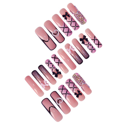 Luxus Nail Art Set mit Strass- und Schleifenakzenten Brehn