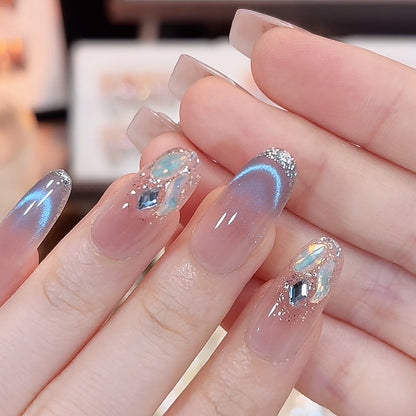 Kunstnagelset mit eleganten Glitzer-Akzenten Brehn