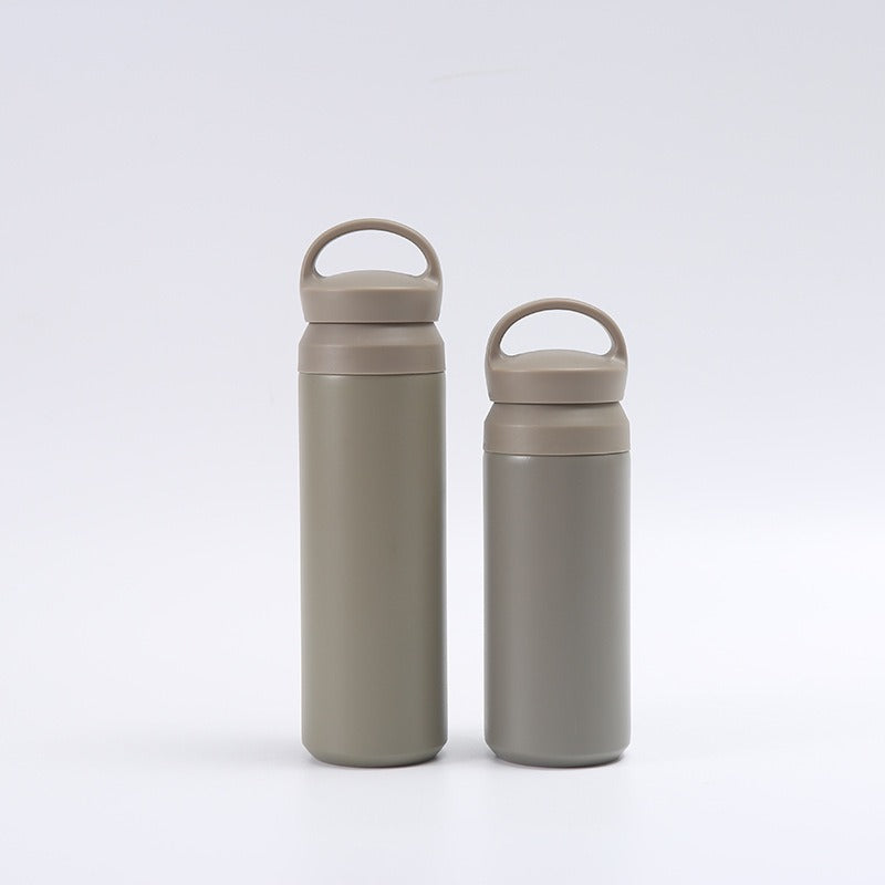 Damen premium isolierte Trinkflasche mit ergonomischem Griff Brehn