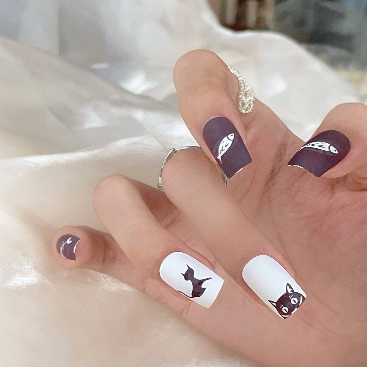 Verspieltes Katzen-Themen Press-On Nagelkunst Set