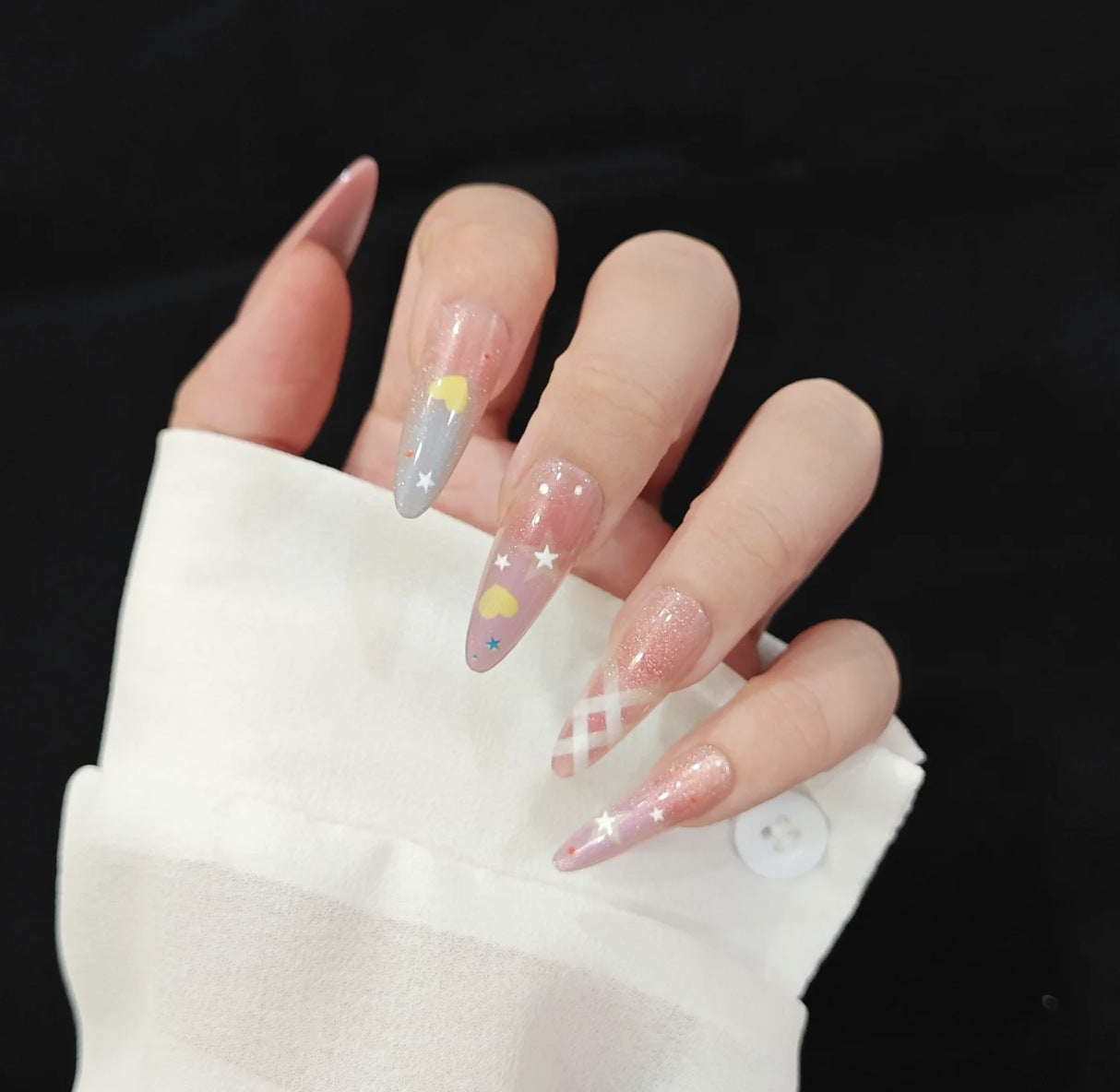 Dekorative Nagelkunst Brehn