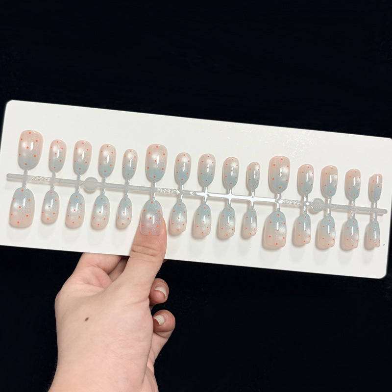 Dekorative Gel-Nagelkunst Brehn