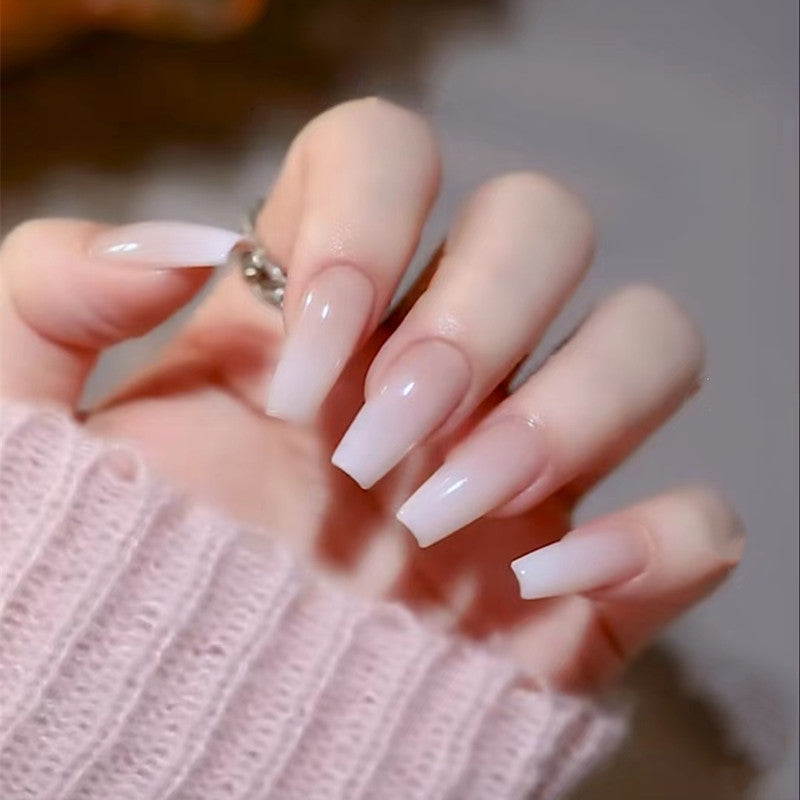 Künstliche Nagelspitzen Im Modernen Stiletto-Design Brehn