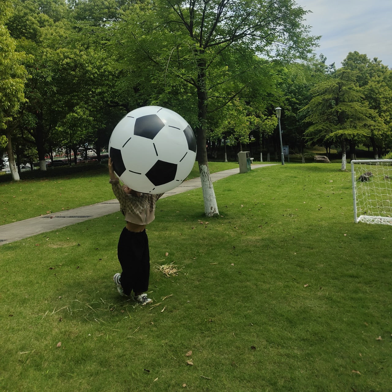 Unisex Aufblasbarer Fußballspielball mit großem Durchmesser Brehn