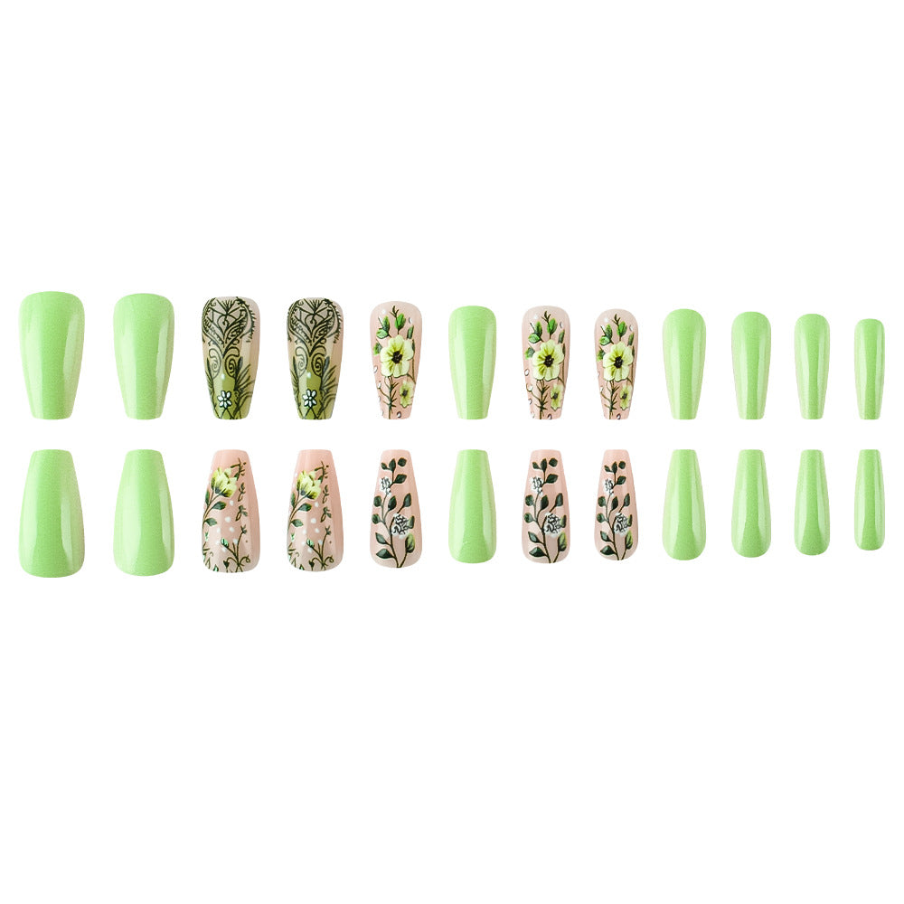 Florales gemustertes Gel-Nagelkunstset Brehn