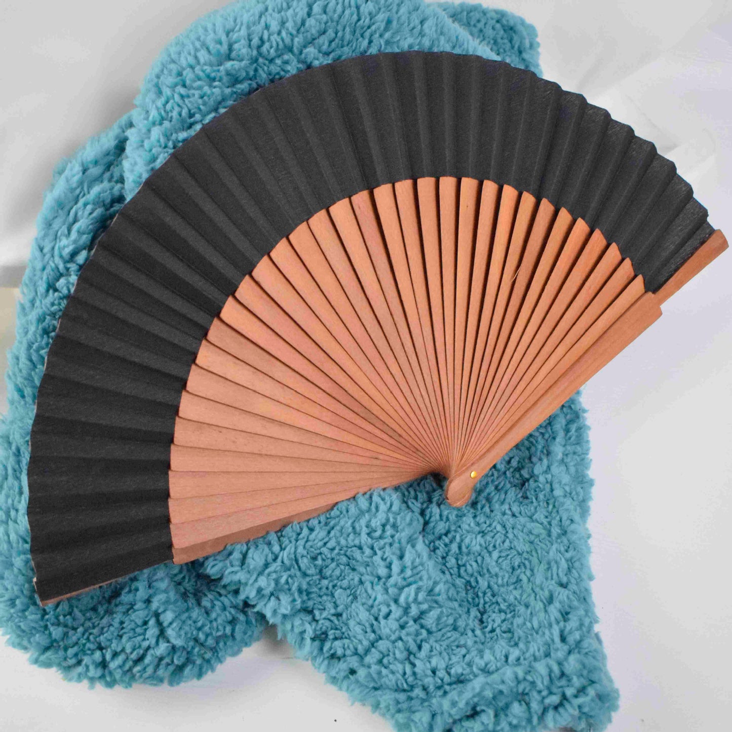 Damen eleganter Handfächer aus umweltfreundlichem Papier Brehn