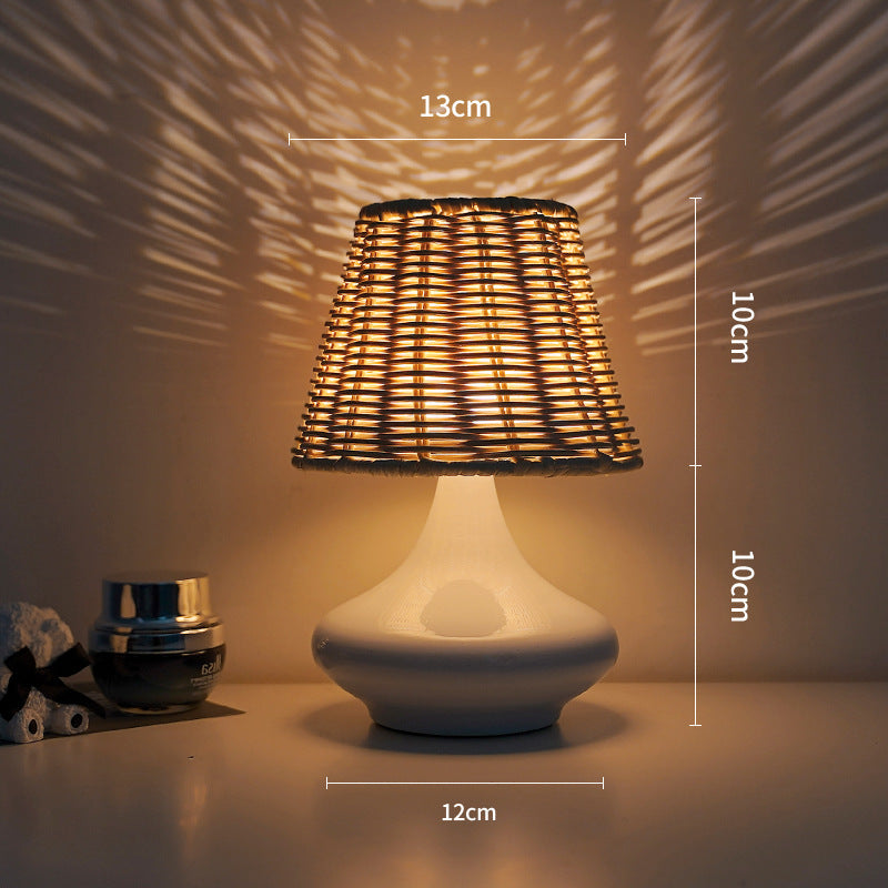 Dekorative Nachttischlampe