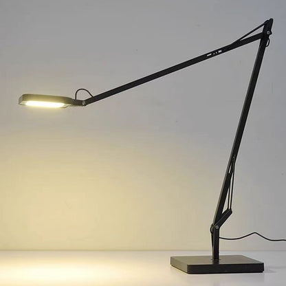 Verstellbare LED-Schreibtischlampe