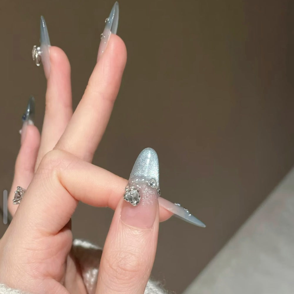 Glamouröse Nagelspitzen Brehn