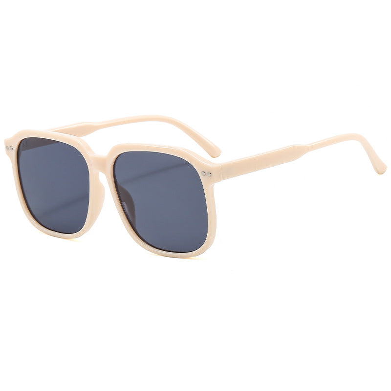 Damen quadratische Sonnenbrille mit modernem Kunststoffgestell Brehn