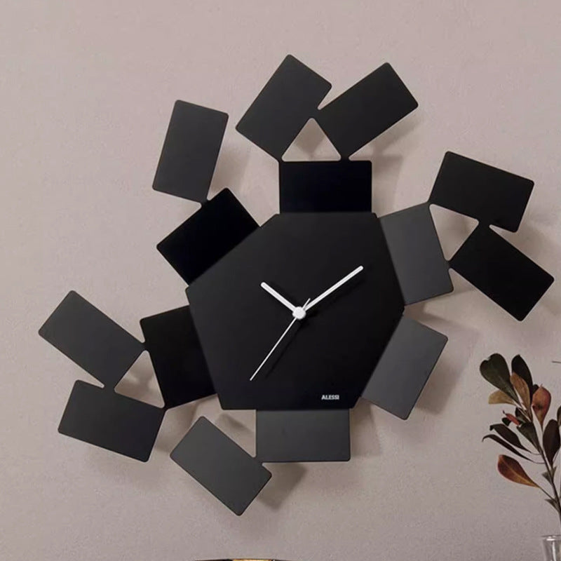 Abstrakte geometrische Wanduhr
