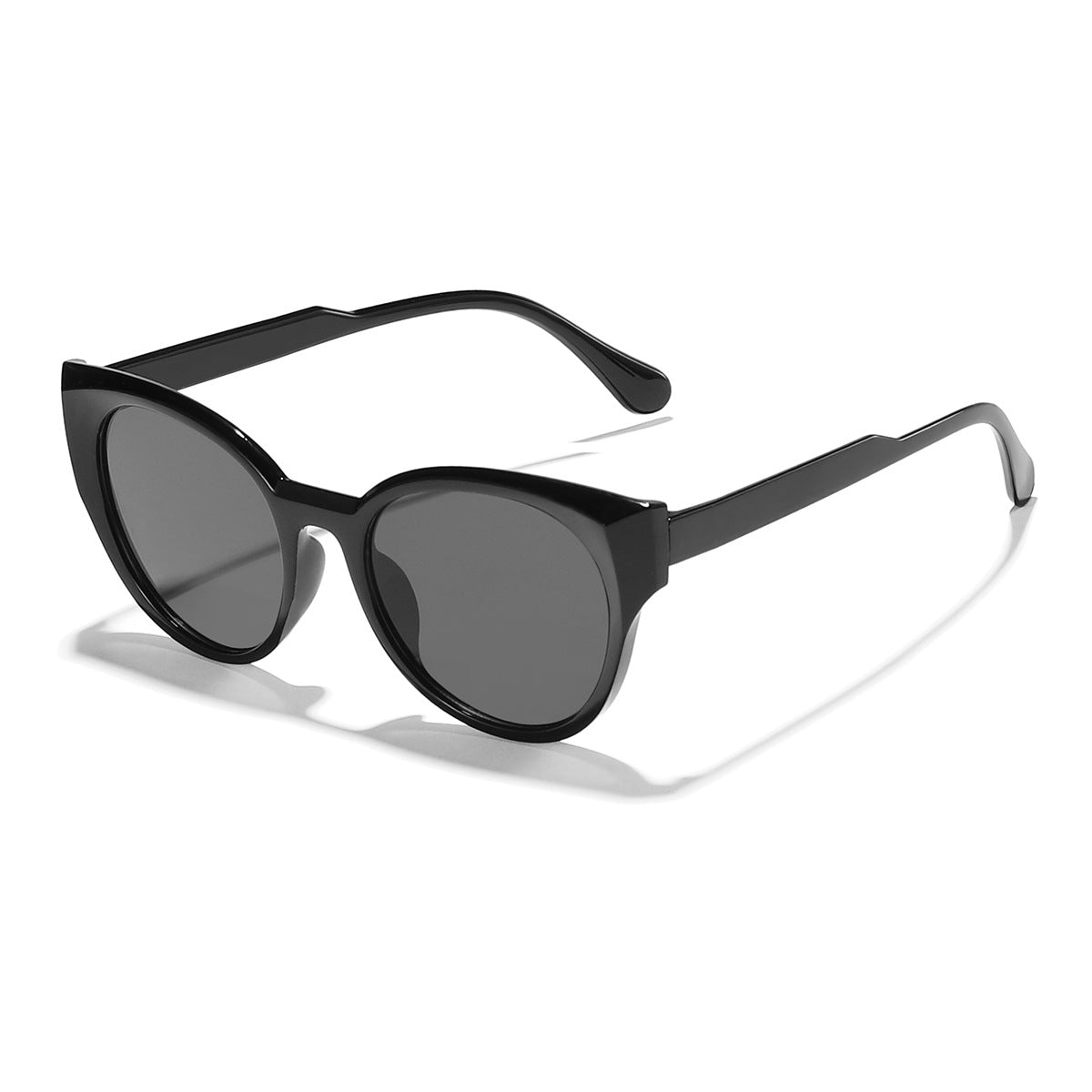 Damen stilvolle Sonnenbrille mit elegantem Transparentrahmen Brehn