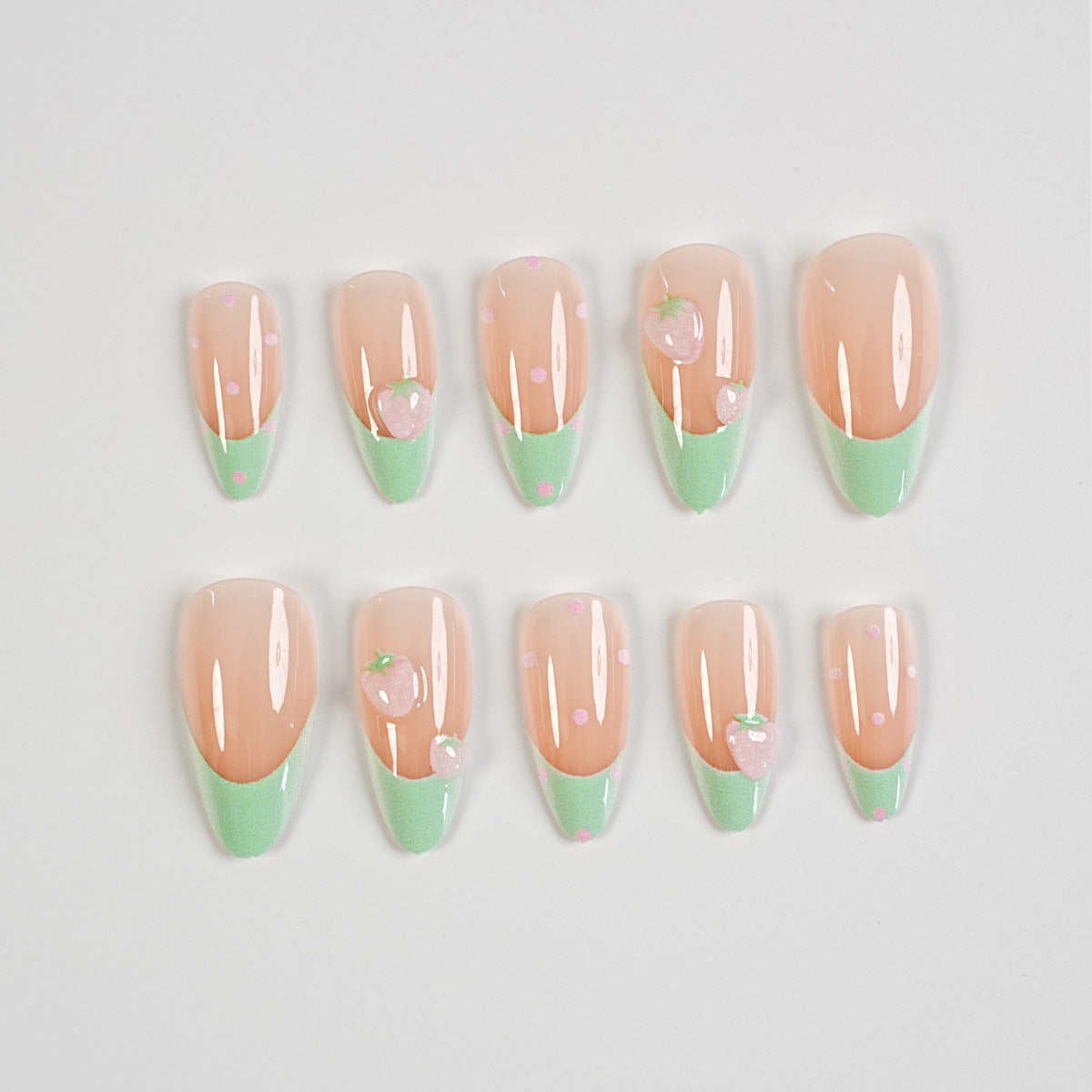 Künstlerisches Press-On Nagelset mit Zubehör