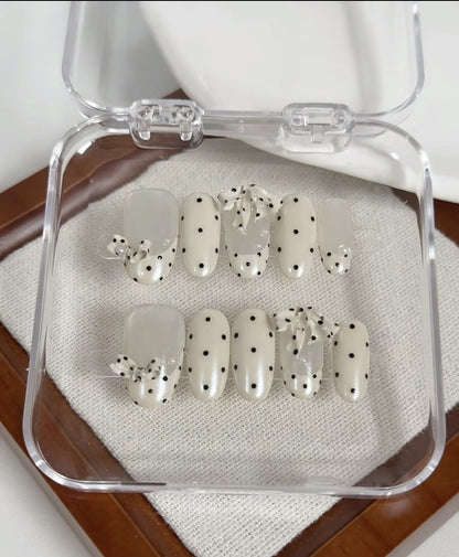 Polka Dot Themen Press-On Nagel Set