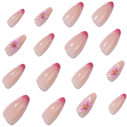 Kunstvolle Nagelverlängerungen mit Blumenakzenten Brehn