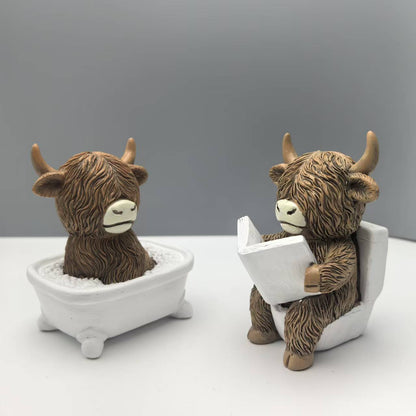 Lustige Dekofigur eines Highlandrinds in Badewanne Brehn
