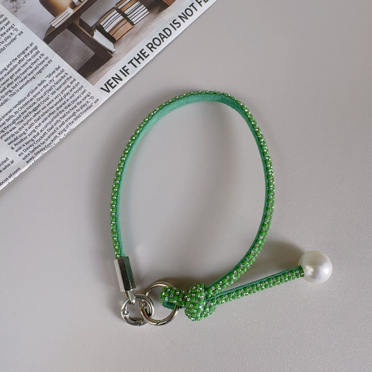 Elegante geknotte Perlenarmband-Band Brehn