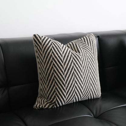Strukturierter Chevron-Muster-Wurfkissen