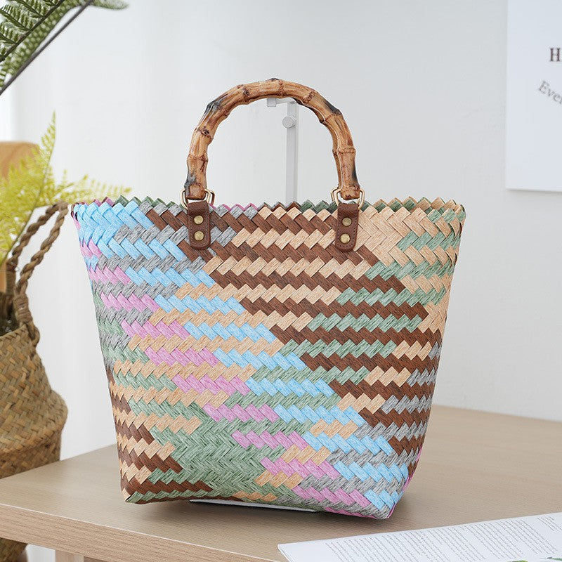 Handtasche Aus Geflochtenem Material mit Bambusgriffen Brehn