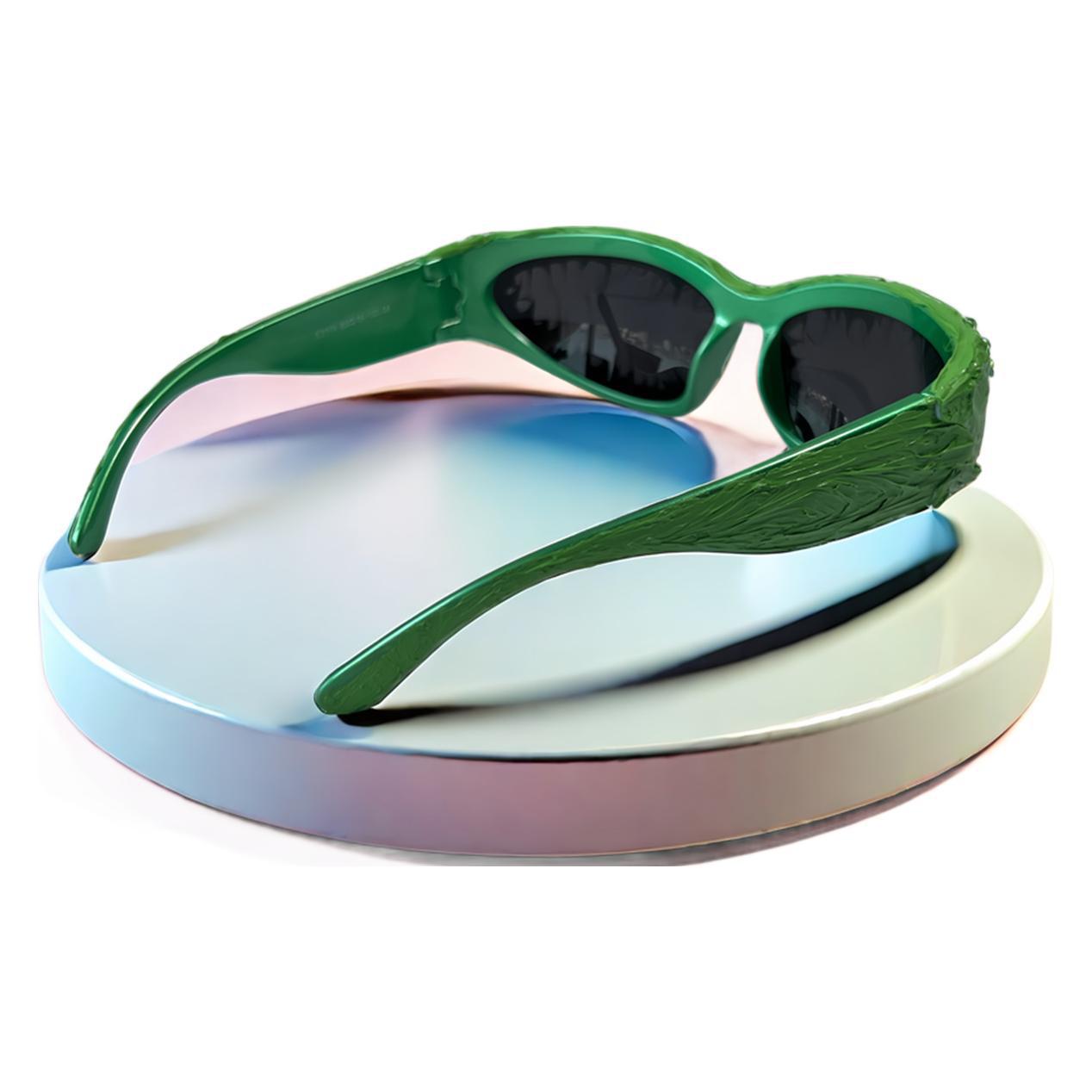 Damen futuristische Sonnenbrille mit innovativem und einzigartigem Rahmen Brehn