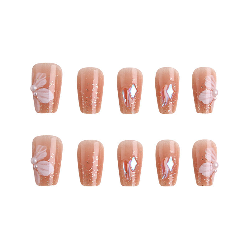 Kunstnagelset mit floralen und glitzernden Akzenten Brehn