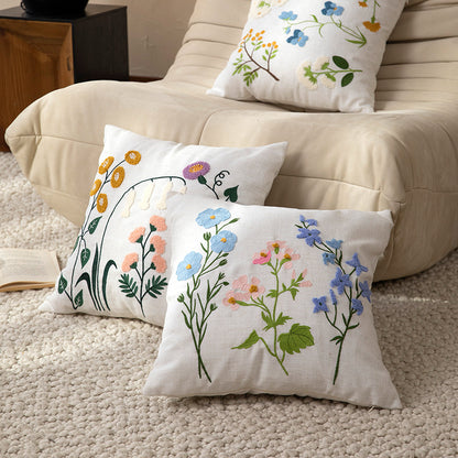 Zierkissenbezug Leinenoptik mit handgestickten Wildblumen und verdecktem Reißverschluss Brehn