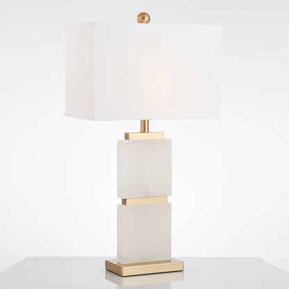 Moderne dekorative Tischlampe mit Marmorfuß und elegantem Schirm