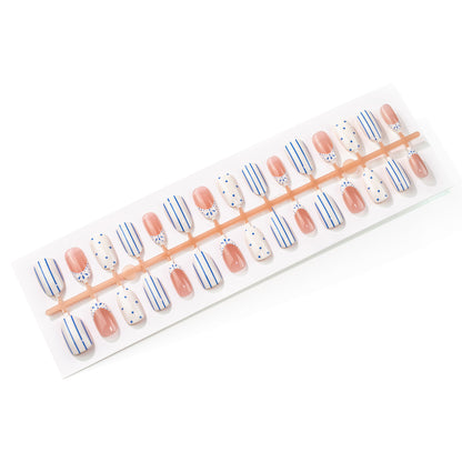 Elegantes künstlerisches Press-On-Nagelset mit geometrischen Mustern Brehn