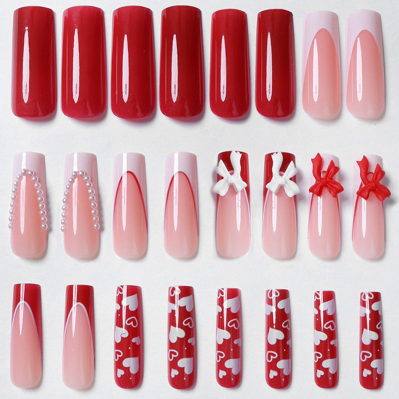 Elegante Herz-Verzierte Press-On Nagel Set