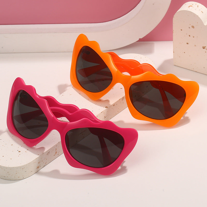 Damen extravagante Sonnenbrille mit wellenförmigem Rahmendesign Brehn