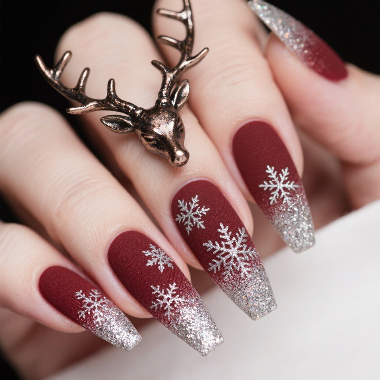 Kunstnägel Im Festlichen Winterdesign Brehn