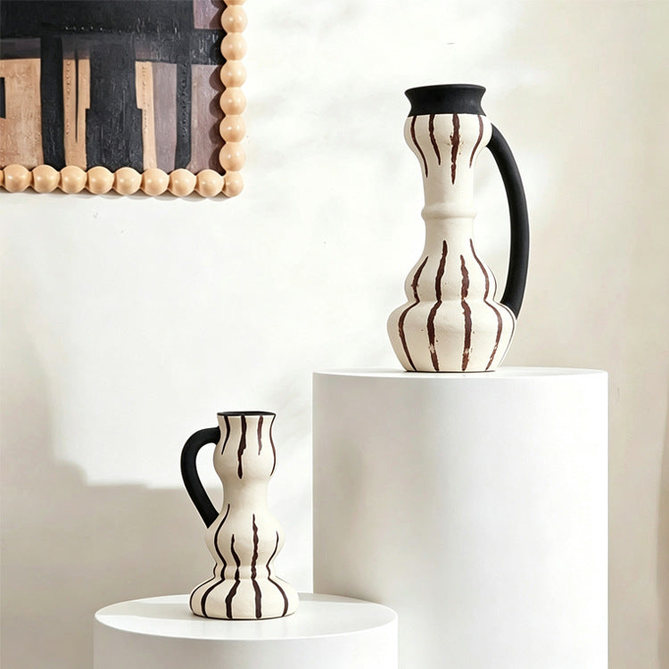Künstlerische dekorative Keramikvase
