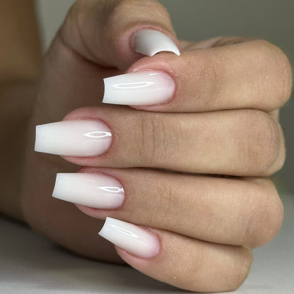 Kunstnagelset mit eleganten Stiletto-Design Brehn