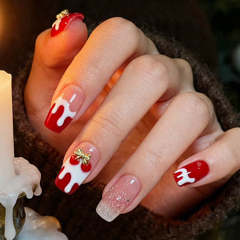 Kreatives Kunstnagelset mit verspieltem Zuckerguss-Design Brehn