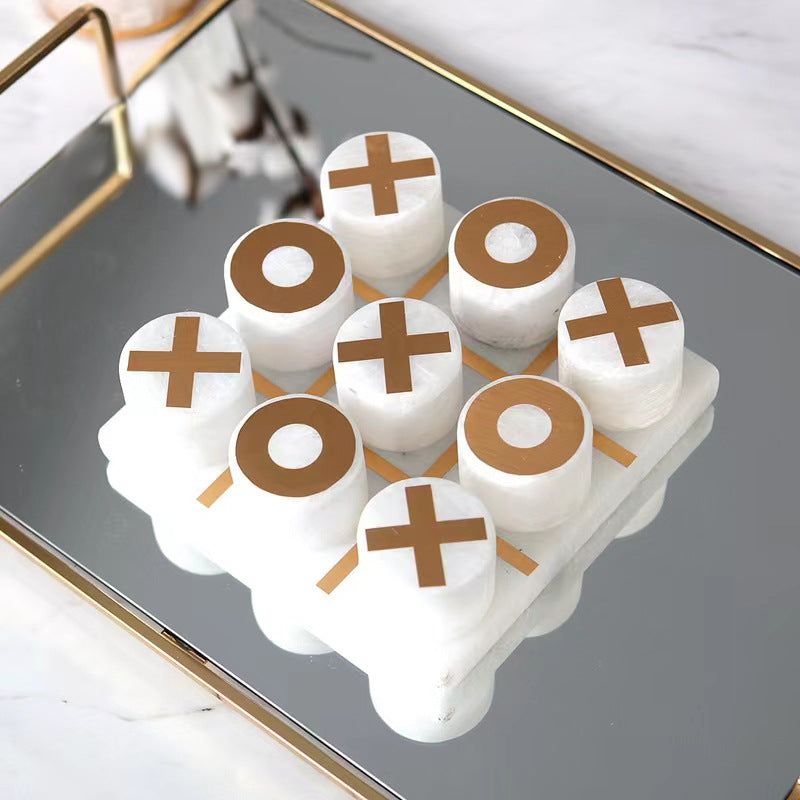 Dekoratives Tic-Tac-Toe-Spielset