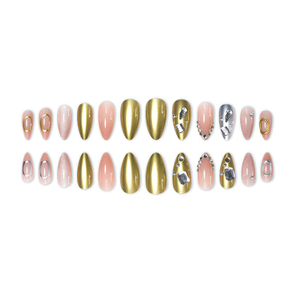 Elegante mit Strass verzierten Nagelkunstverlängerungen Brehn