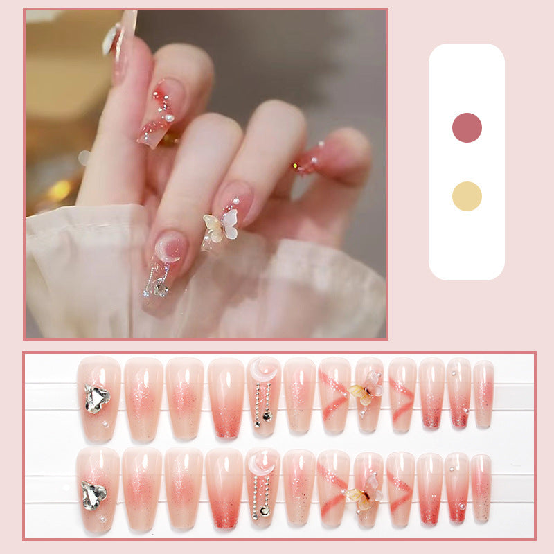 Kunstvolle Nagelverlängerungen mit Blumendesign Brehn