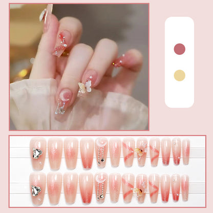 Kunstvolle Nagelverlängerungen mit Blumendesign Brehn