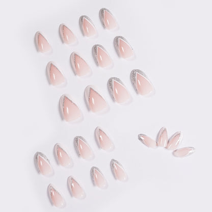 Elegante französische Spitze Nagelkunst Brehn