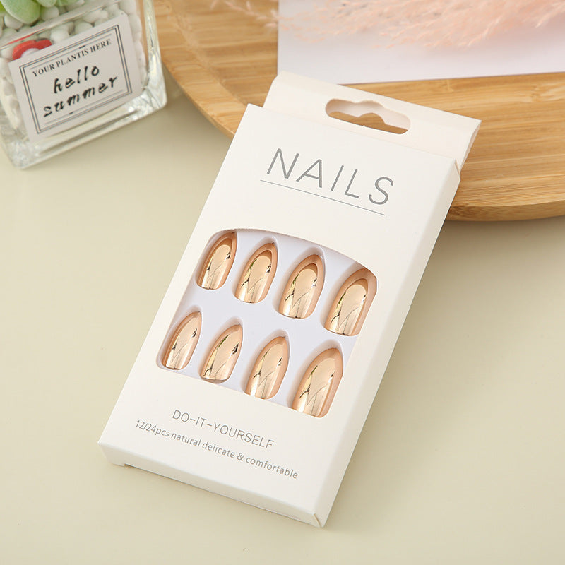 DIY Press-On Nail Set mit Premium-Finish Brehn