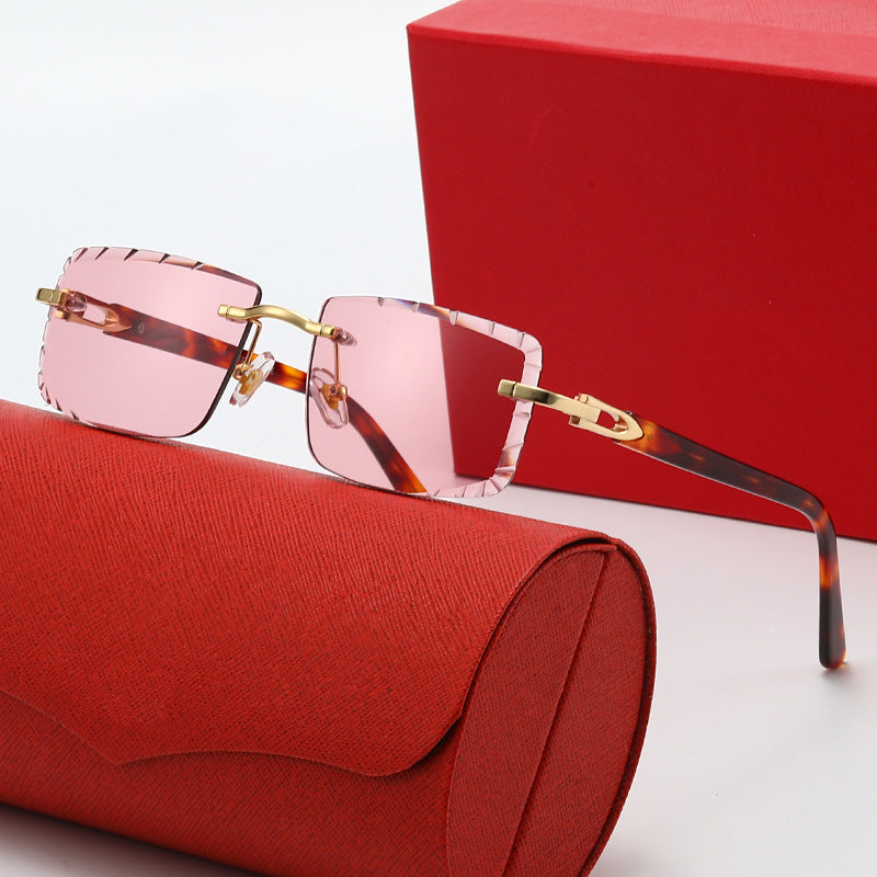 Damen modische quadratische Sonnenbrille mit goldenem Metallakzent und edlem Rahmen Brehn