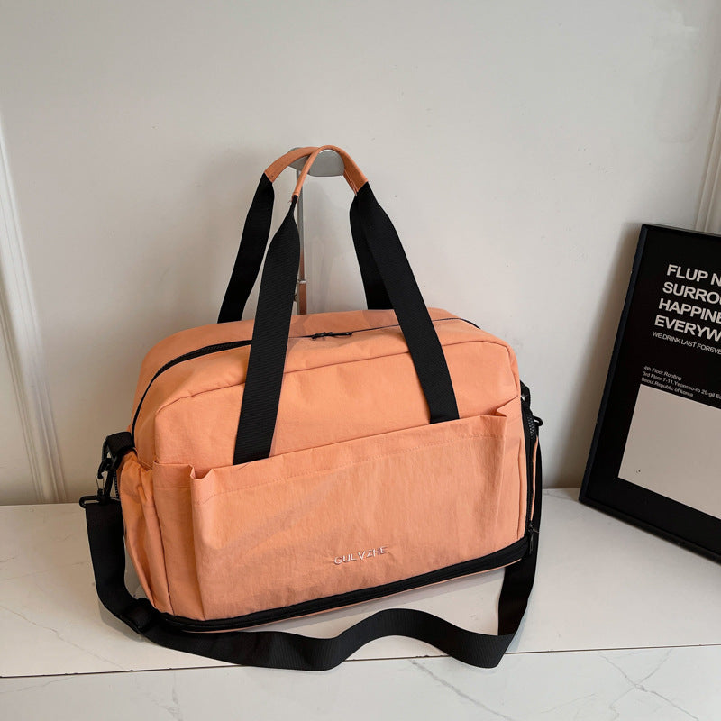 Vielseitige Reisetasche mit mehreren Taschen Brehn