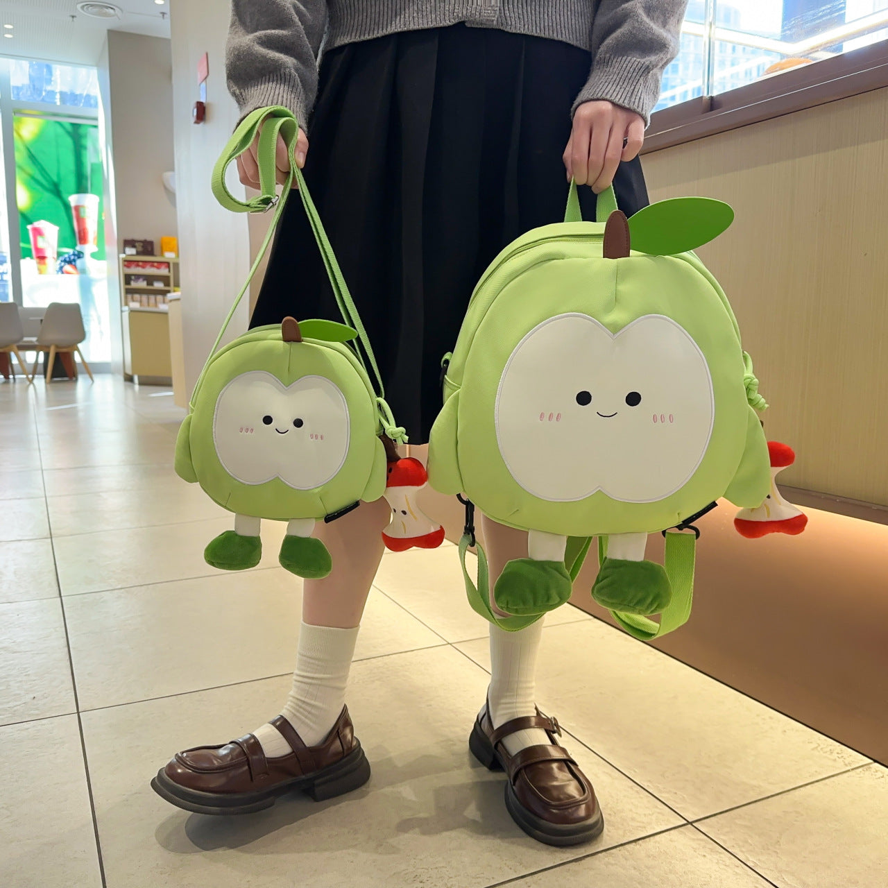 Plüsch Rucksack Im Fröhlichen Apfel-Design Brehn