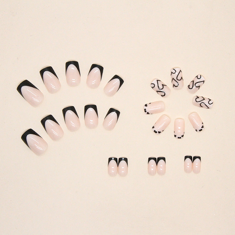 Herz-inspiriertes Press-On-Nageldesigns Brehn