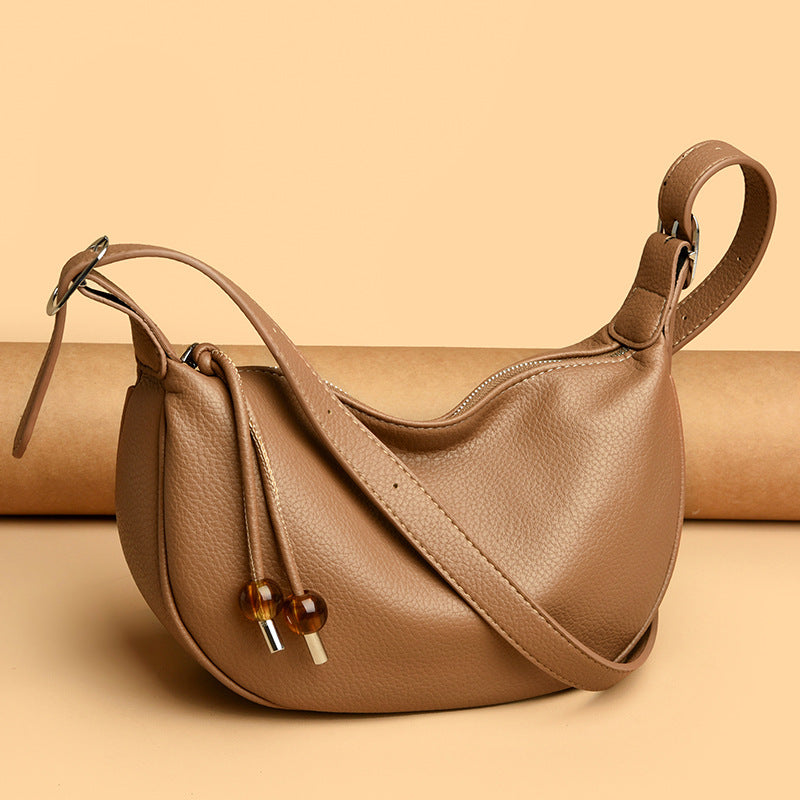 Lässige strukturierte Leder-Slingtasche Brehn