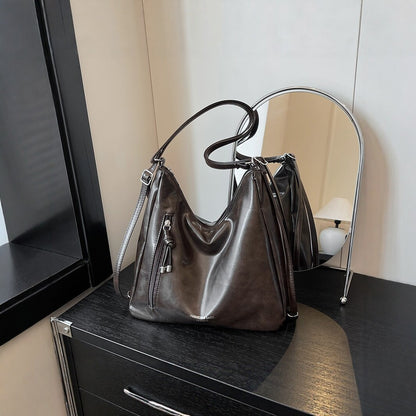 Stylische vielseitige Hobo-Tasche