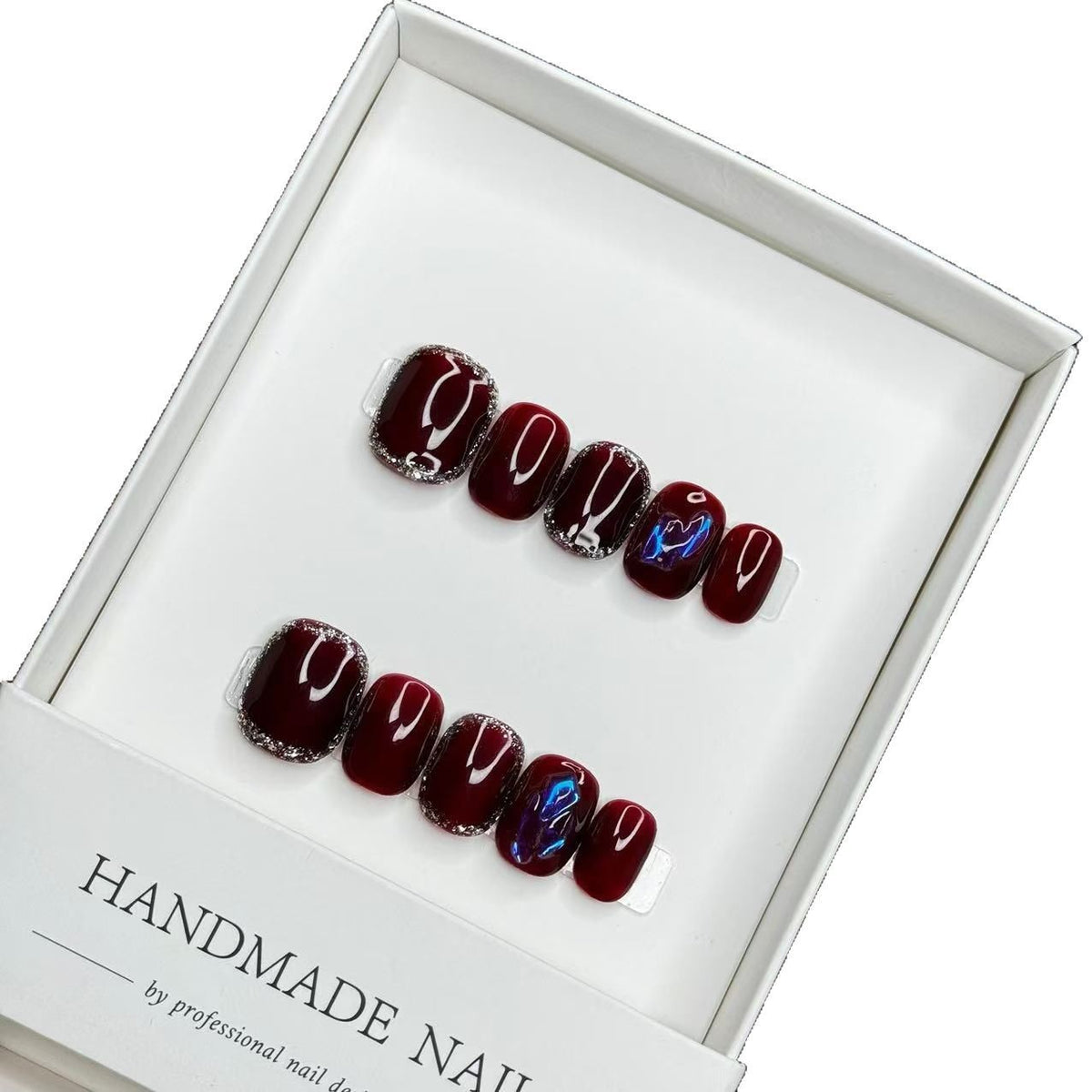 Künstlerisches Press-On Nagelset mit einzigartigem glänzendem Finish